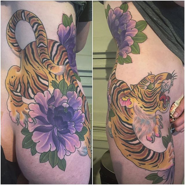 #@alessioricci#remingtontattoo #tattooart#japanesetattoo #tiger#peonies #ribs#coverup#northpark #sandiego ##sandiegotattoo #sandiegoartist